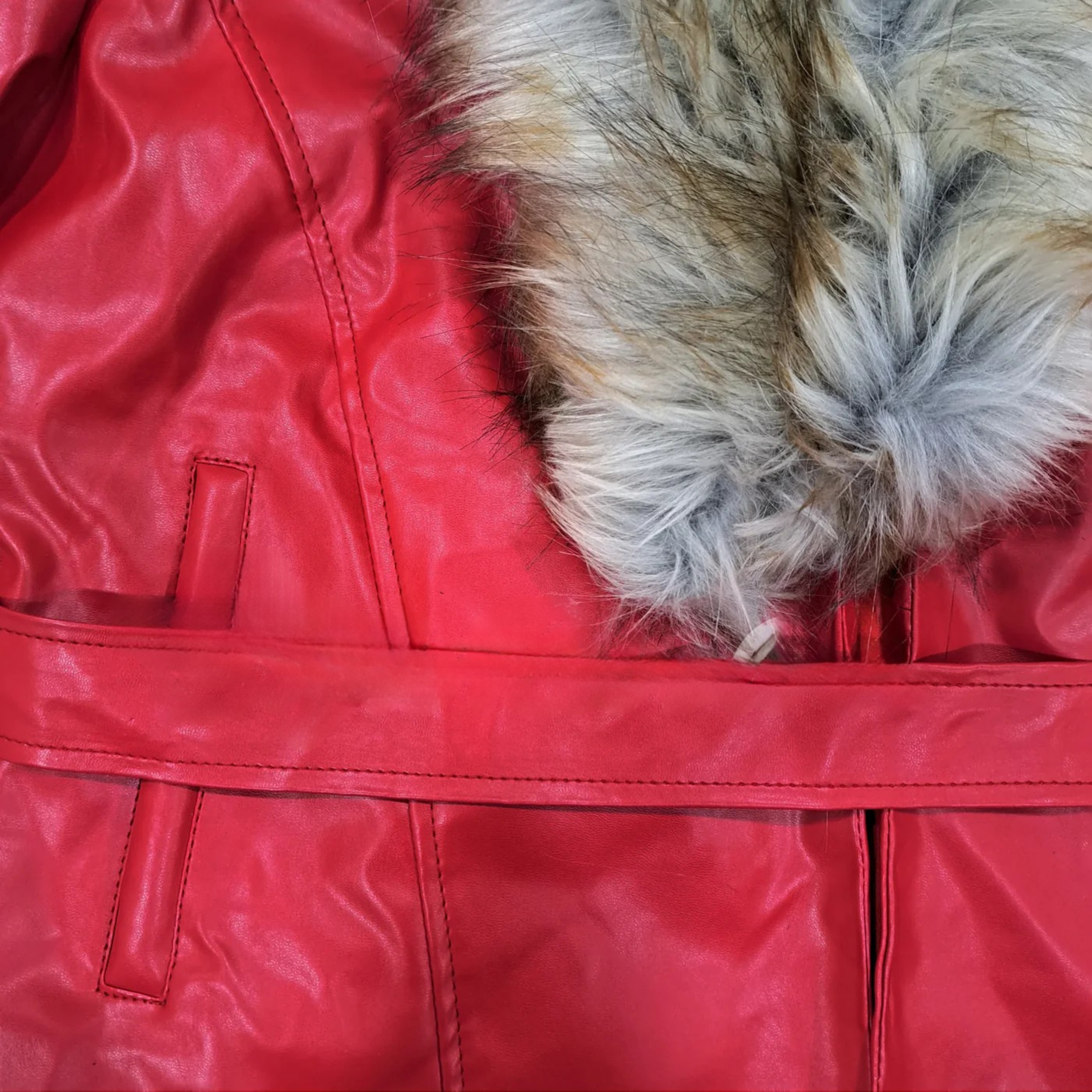 The Christmas Chronicles Goldie Hawn Red Jacket